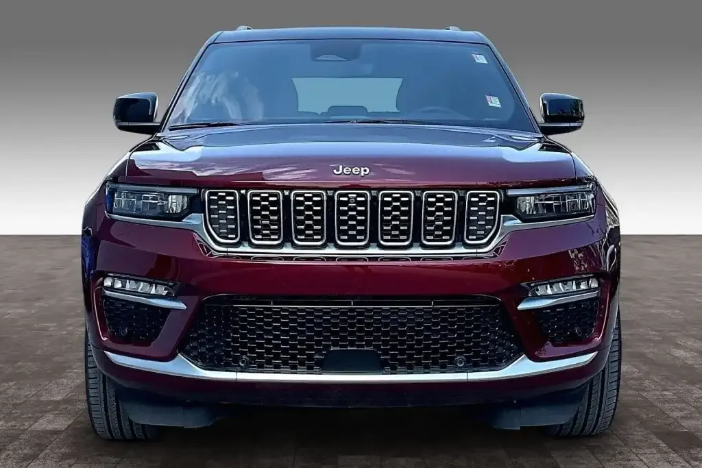 Jeep Grand Cherokee 2024 photo 2