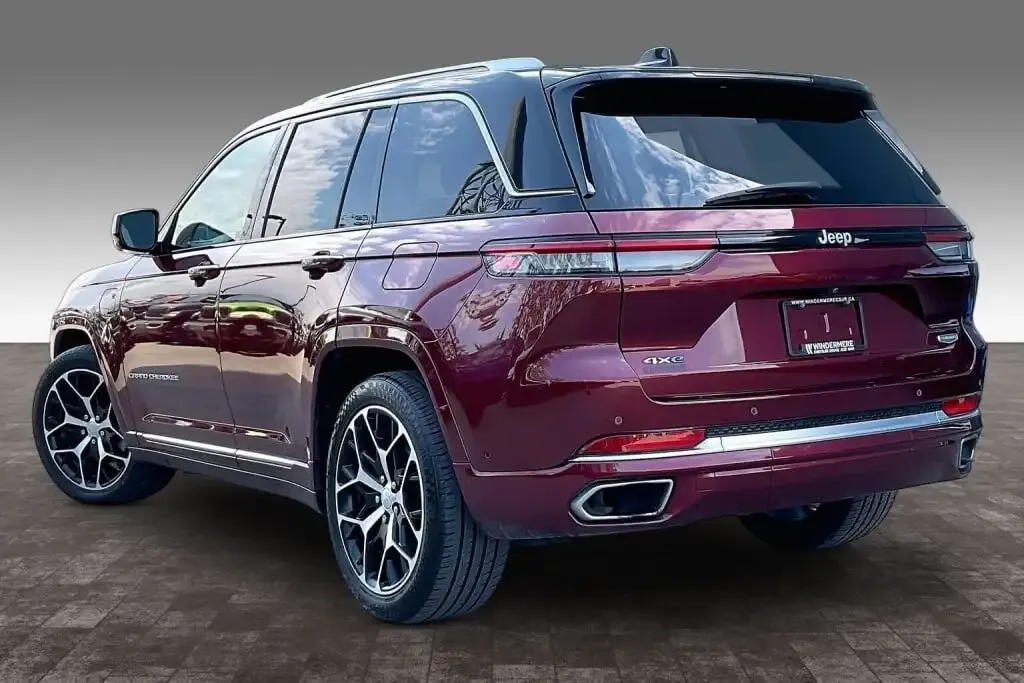 Jeep Grand Cherokee 2024 photo 4