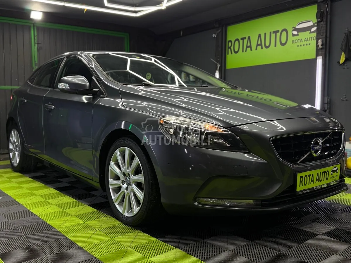 Volvo V40 2012 photo 4
