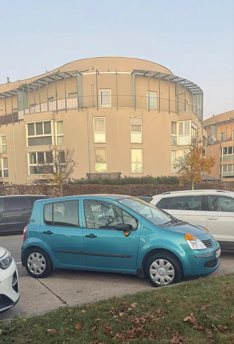 Renault Modus 2004 photo 2