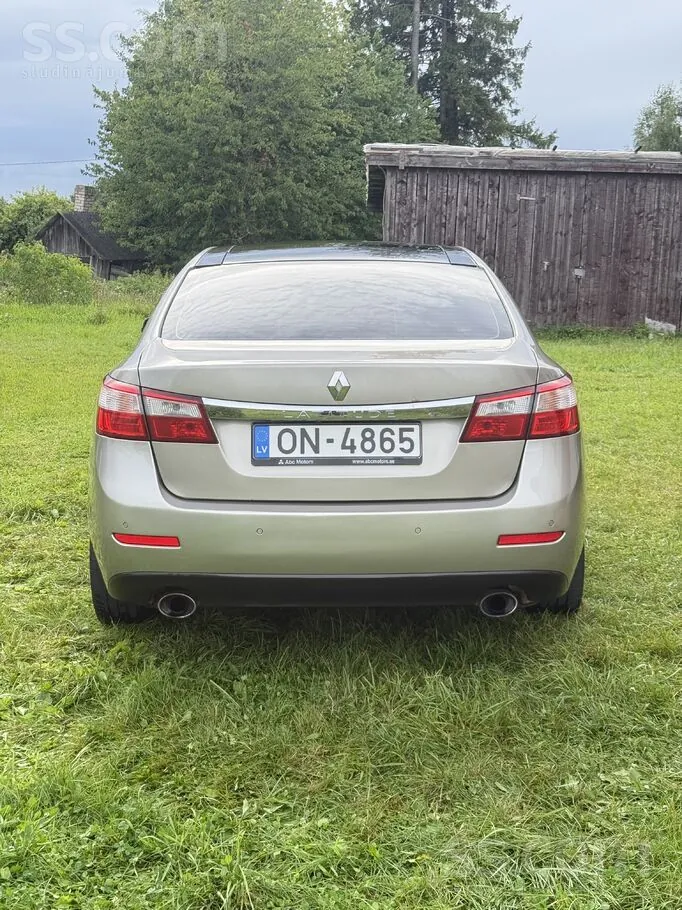 Renault Latitude 2011 photo 5