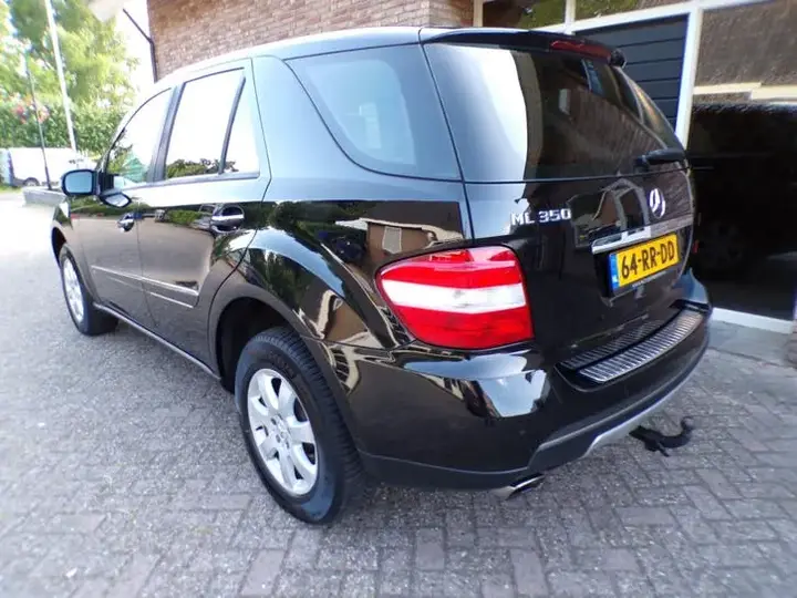 Mercedes-Benz M-Class 2005 photo 3