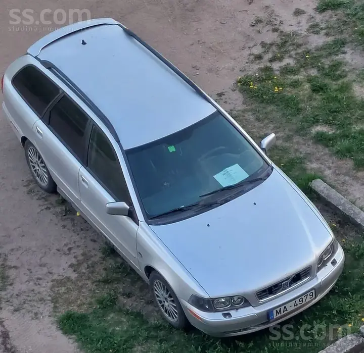 Volvo V40