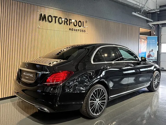 Mercedes-Benz C200 2018 photo 4