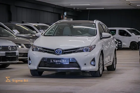 Toyota Auris 2013 photo 4