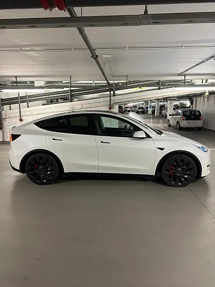 Tesla Model Y 2022 photo 4