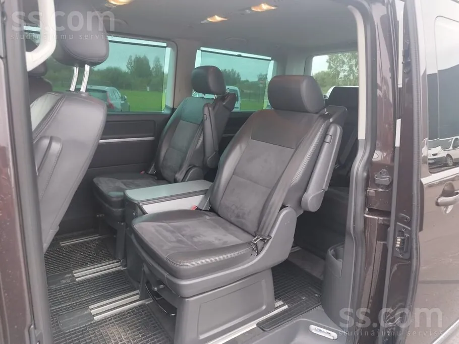 Volkswagen Multivan 2012 photo 5