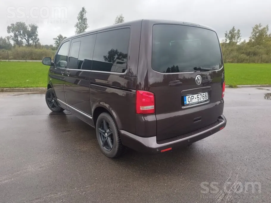 Volkswagen Multivan 2012 photo 3