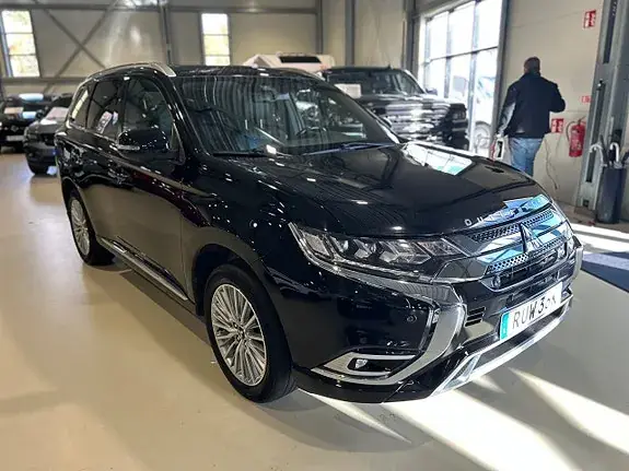 Mitsubishi Outlander 2020 photo 2