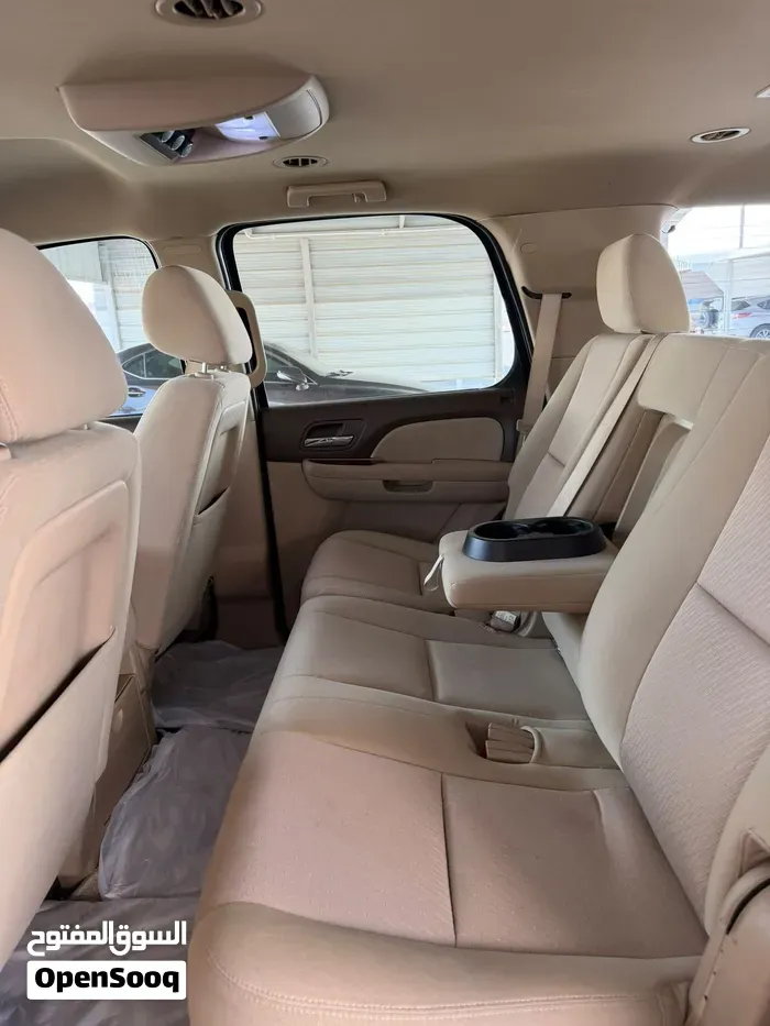 Chevrolet Tahoe 2013 photo 2