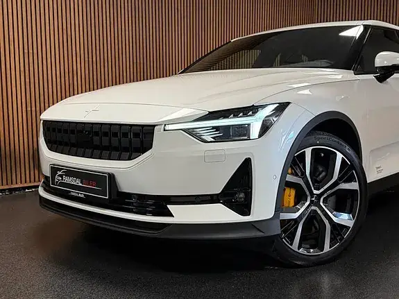 Polestar 2 2021 photo 2