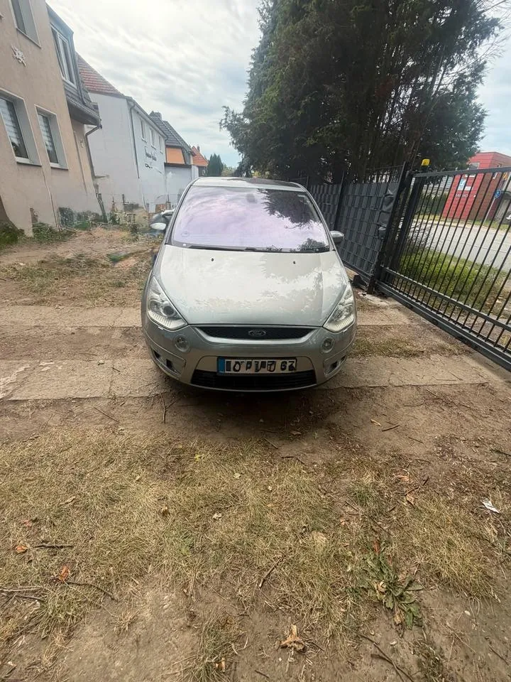 Ford S-Max