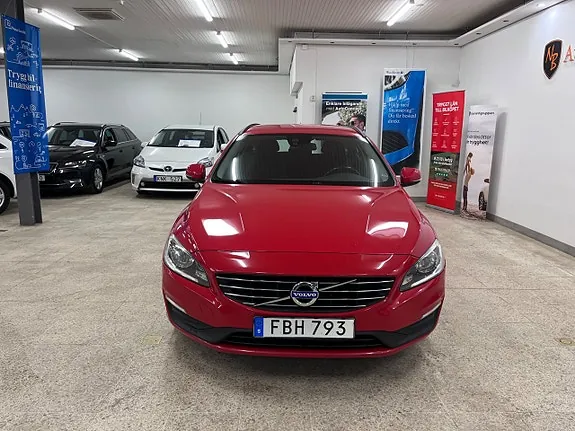 Volvo V60 2015 photo 2