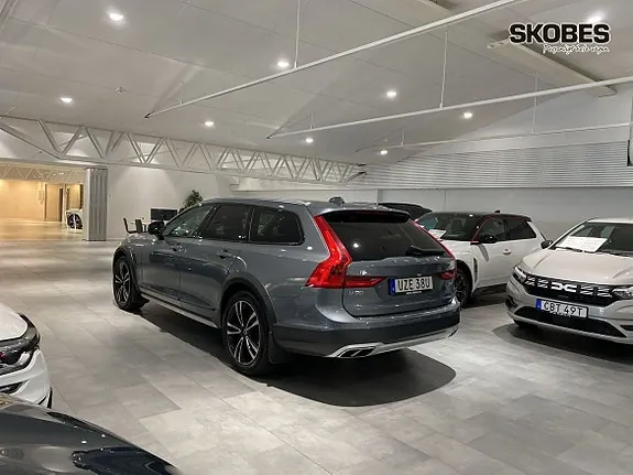 Volvo V90 Cross Country 2019 photo 4