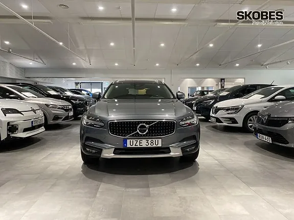 Volvo V90 Cross Country 2019 photo 2