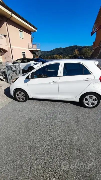 Kia Picanto 2013 photo 4