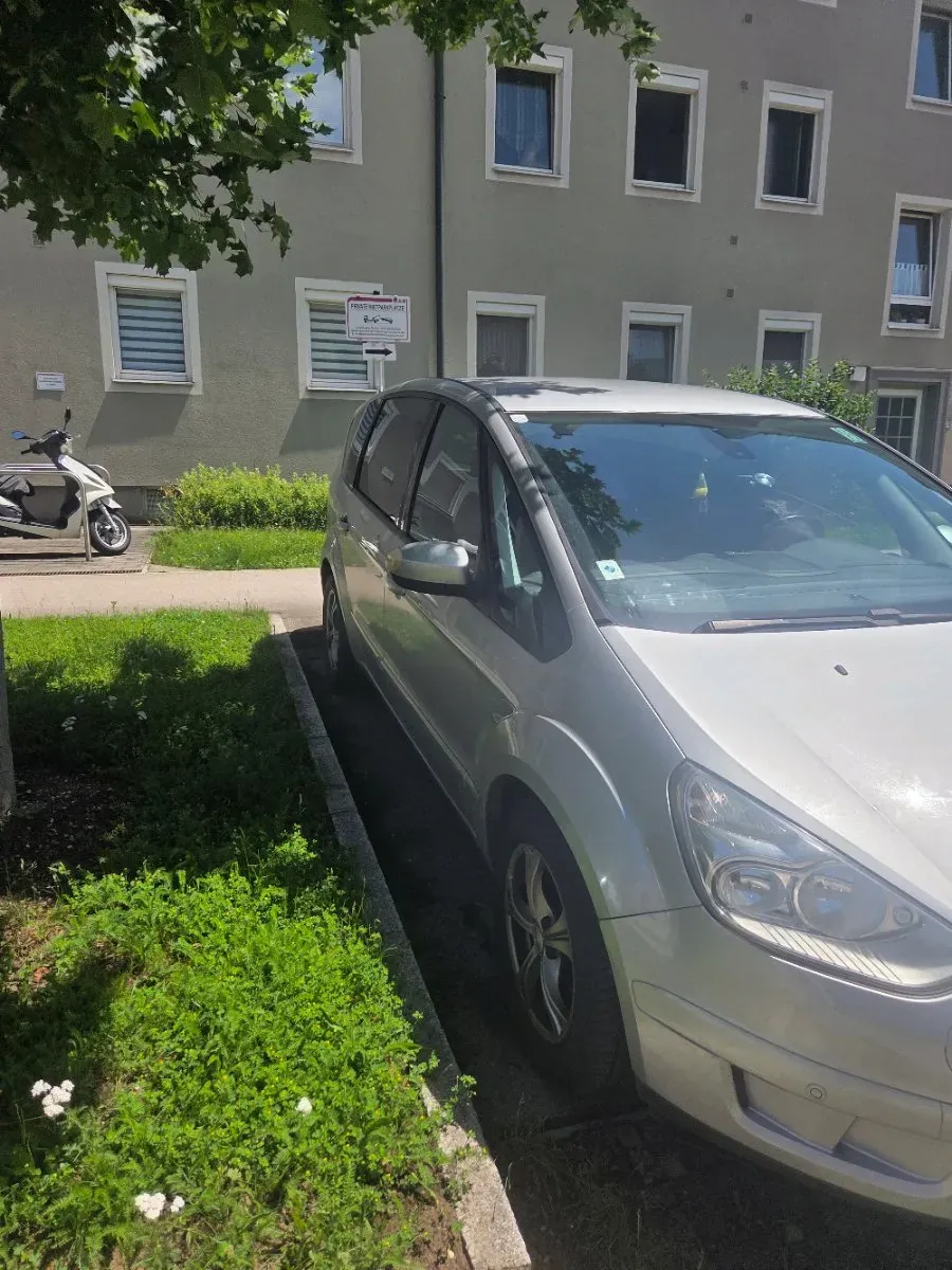 Ford S-Max 2007 photo 2