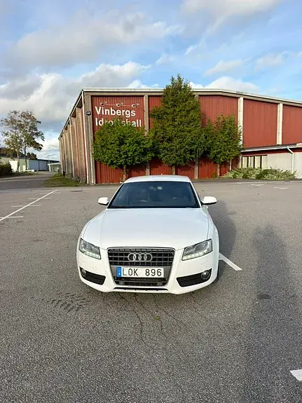Audi A5 2011 photo 3