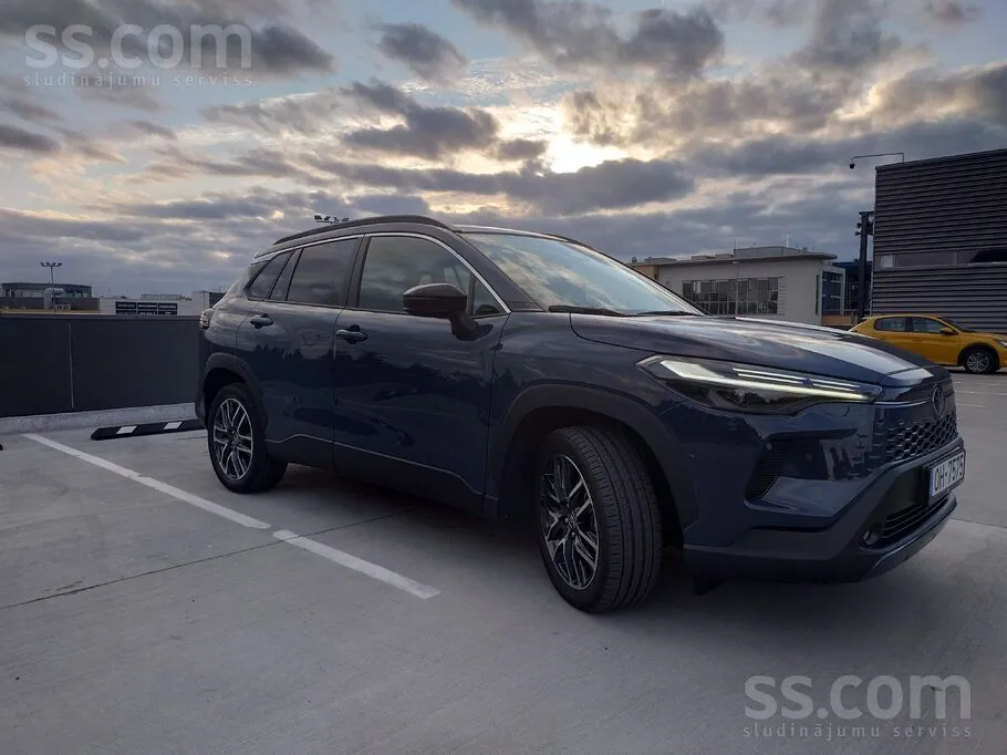 Toyota Corolla Cross 2025 photo 3
