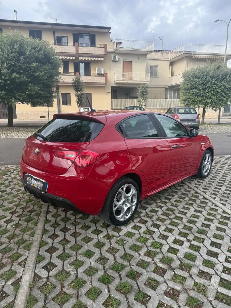 Alfa Romeo Giulietta 2016 photo 5