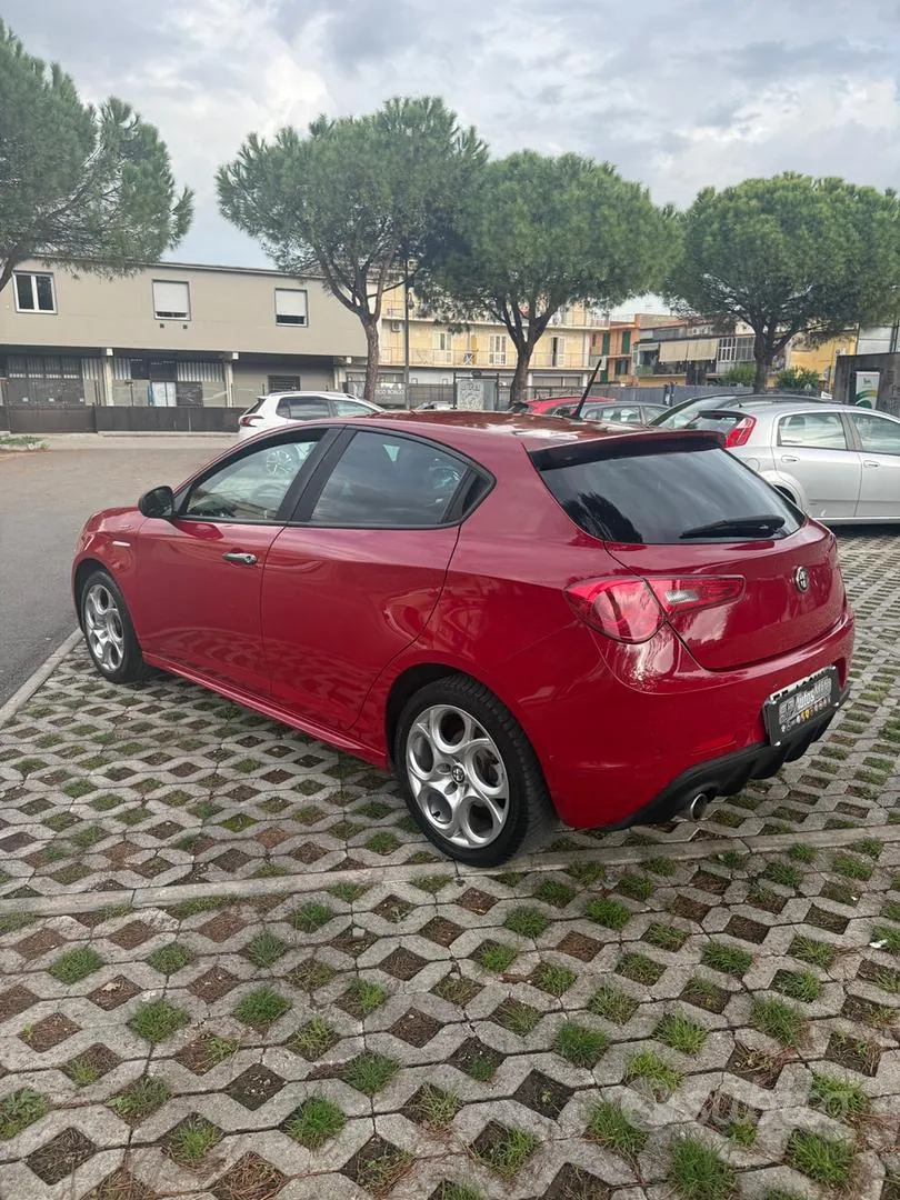 Alfa Romeo Giulietta 2016 photo 4