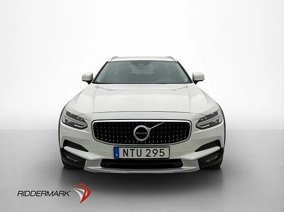 Volvo V90 Cross Country 2018 photo 2