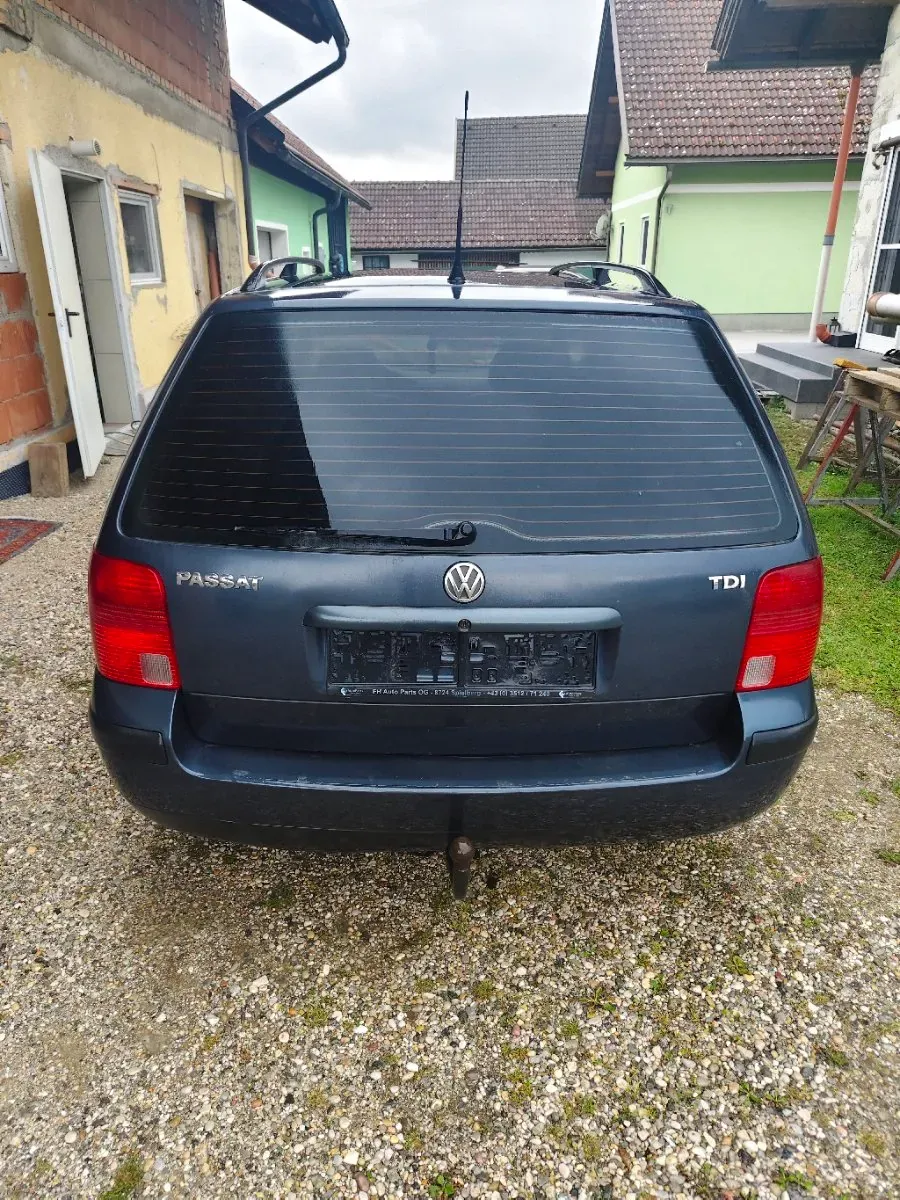 Volkswagen Passat 2000 photo 3
