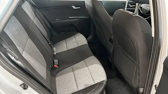 Kia Stonic 2026 photo 5