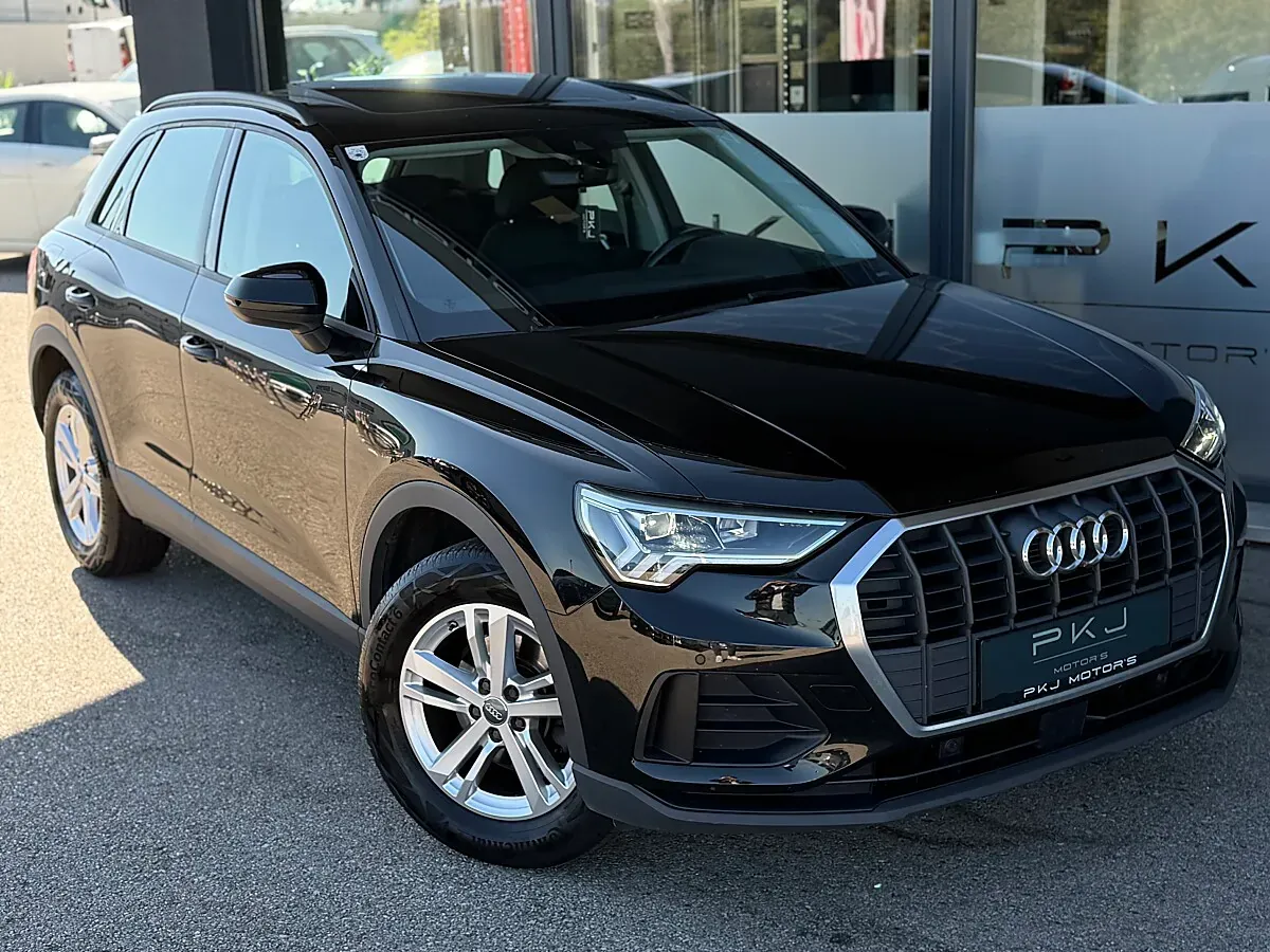 Audi Q3 2019 photo 2