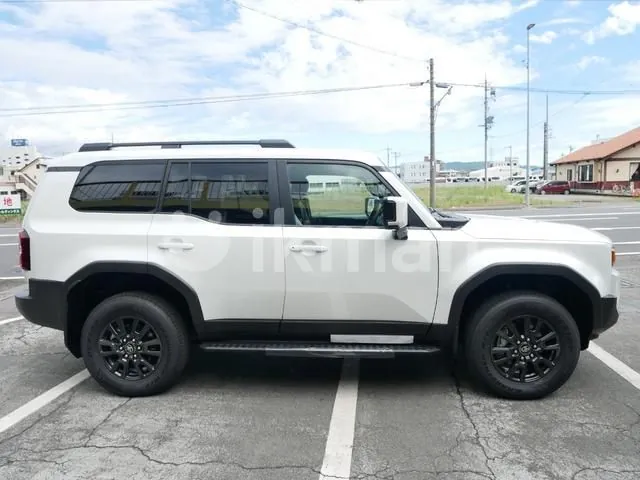 Toyota Land Cruiser Prado 2026 photo 2