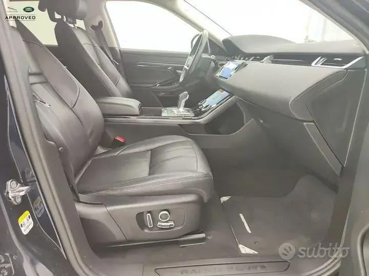 Land Rover Evoque 2021 photo 4