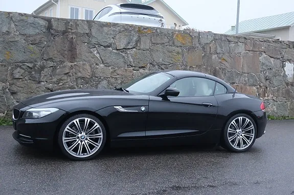 BMW Z4 2010 photo 3