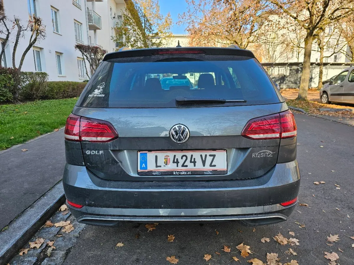 Volkswagen Golf 2019 photo 2