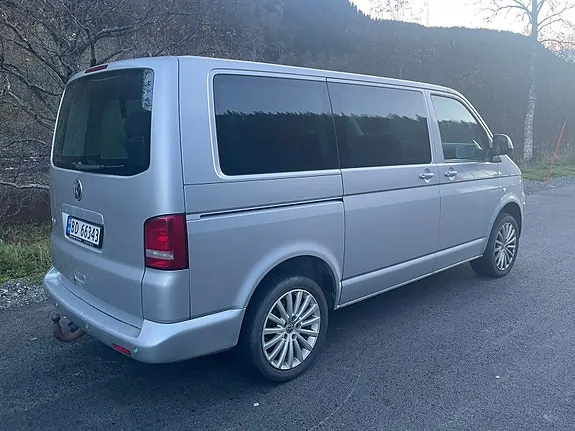 Volkswagen Caravelle 2010 photo 4