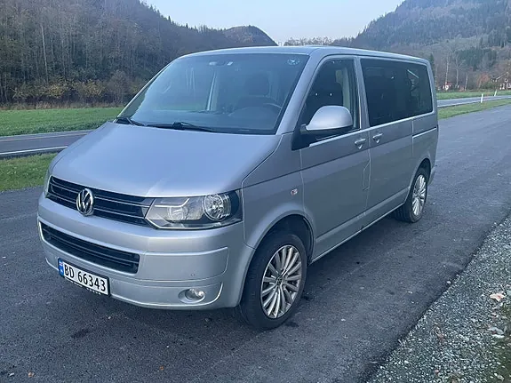 Volkswagen Caravelle 2010 photo 2