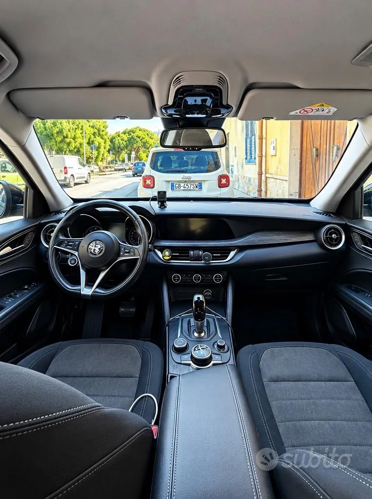 Alfa Romeo Stelvio 2017 photo 3