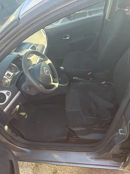 Renault Clio Iii 2012 photo 5