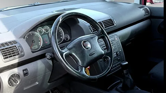 Seat Alhambra 2009 photo 3