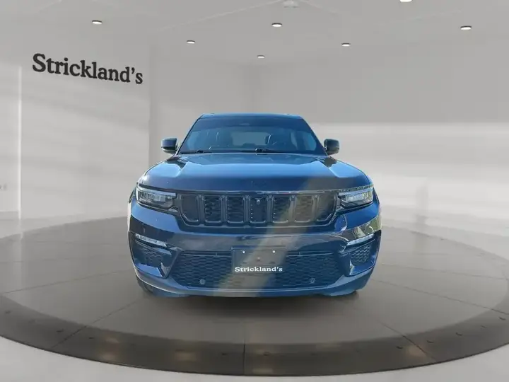 Jeep Grand Cherokee 2024 photo 2