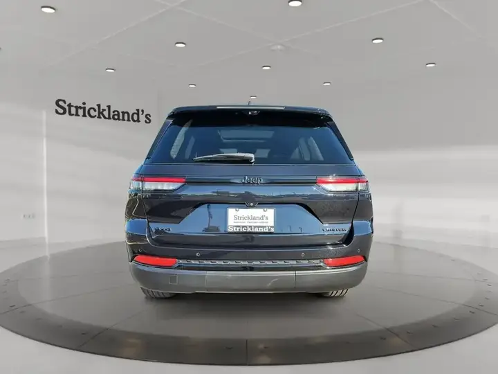 Jeep Grand Cherokee 2024 photo 5