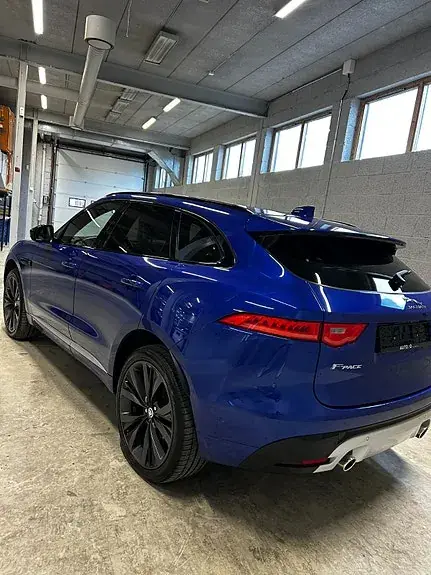 Jaguar F-Pace 2017 photo 4