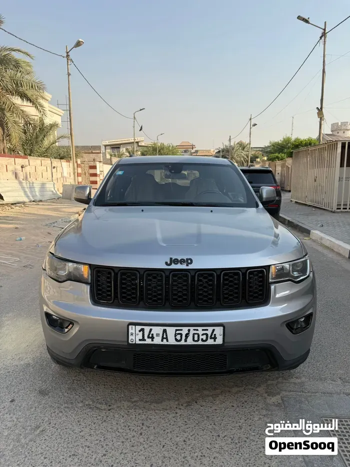 Jeep Grand Cherokee 2018 photo 2