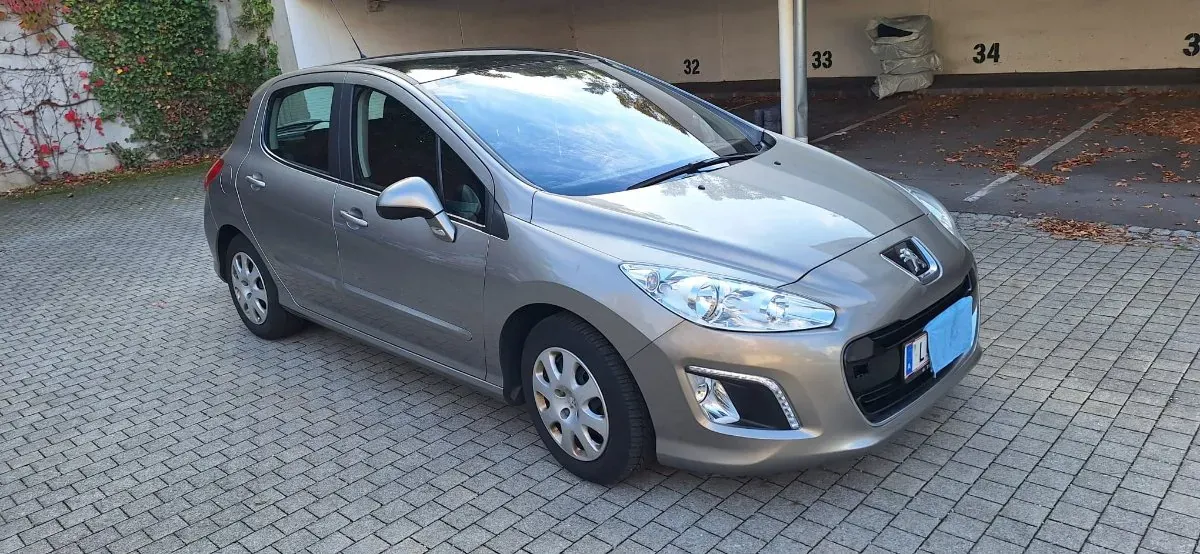 Peugeot 308 2011 photo 3