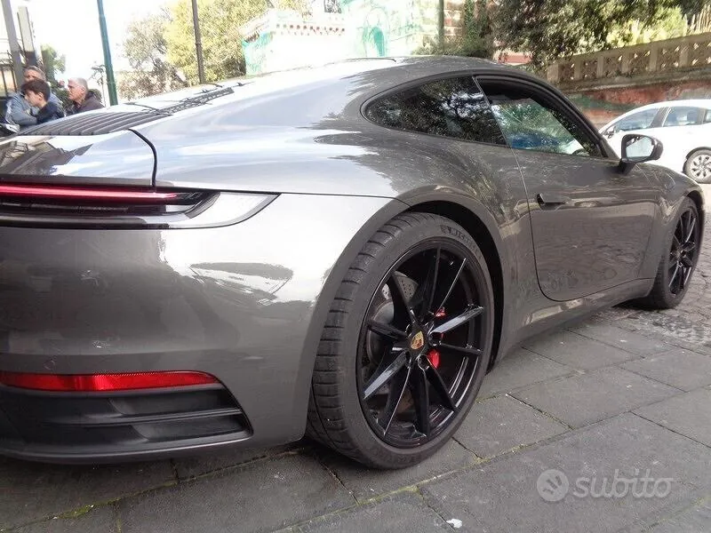 Porsche 911 Carrera S 2023 photo 4