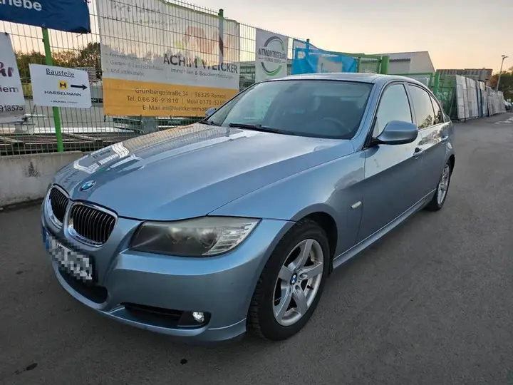 BMW 318I