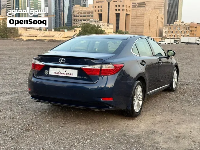 Lexus Es250 2015 photo 2