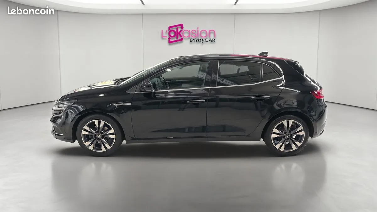 Renault Megane 2020 photo 2