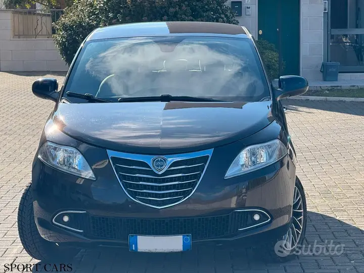 Lancia Ypsilon 2012 photo 2