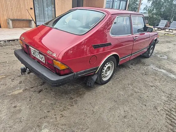 Saab 900 1984 photo 3