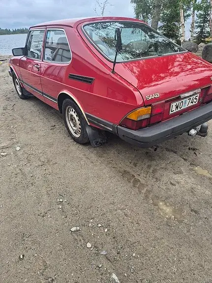 Saab 900 1984 photo 2
